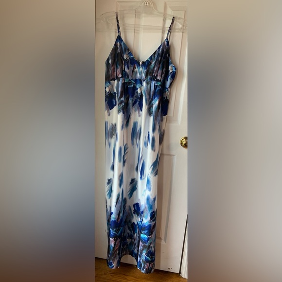 eci Water Color Maxi Dress Blue White - Picture 1 of 5